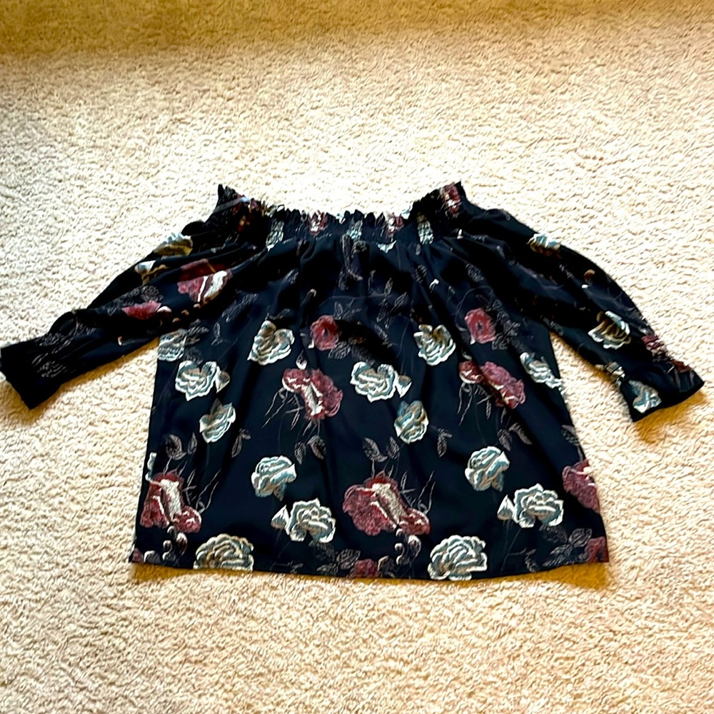 Hummingbird Talford Off the Shoulder Top size small
